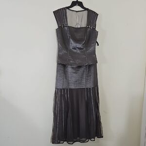 Elegant Gray Maxi Dress